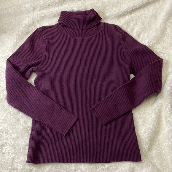 St. John’s Bay Purple Classic‎ Sweater - Picture 5 of 5